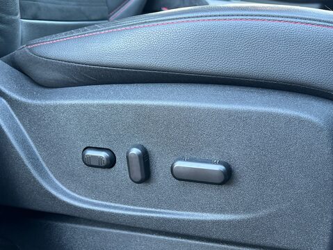 Ford Kuga ST-LINE X TDCI 40