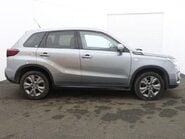 Suzuki Vitara SZ-T BOOSTERJET MHEV 4