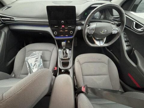 Hyundai IONIQ PREMIUM MHEV 3