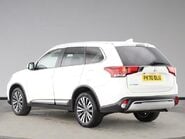 Mitsubishi Outlander EXCEED 2