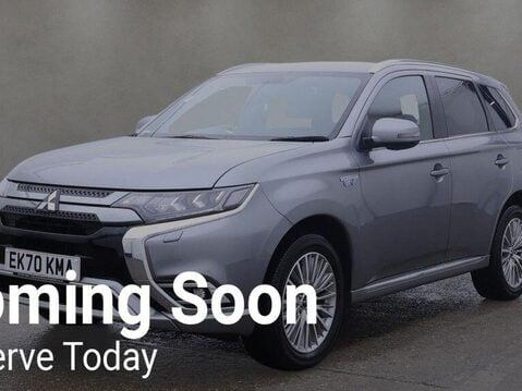 Mitsubishi Outlander PHEV EXCEED 2