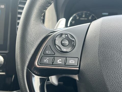 Mitsubishi Outlander EXCEED 29