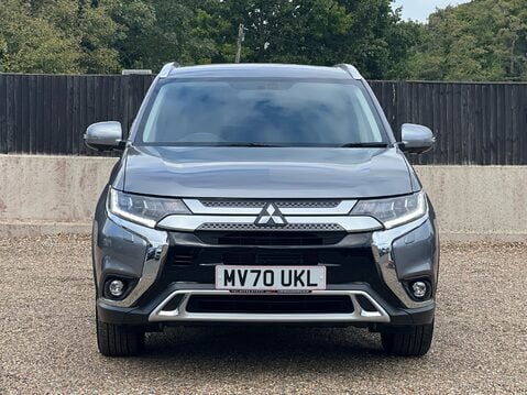 Mitsubishi Outlander EXCEED 7