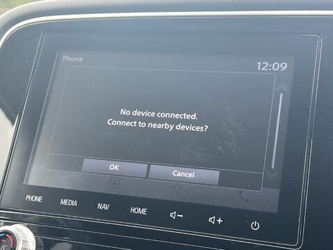 Mitsubishi Outlander EXCEED 20