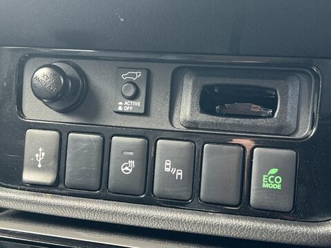 Mitsubishi Outlander EXCEED 26