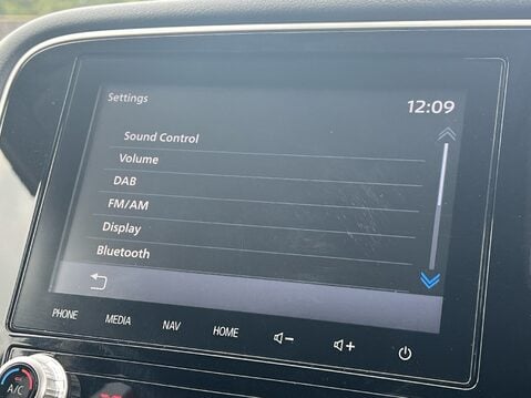 Mitsubishi Outlander EXCEED 21