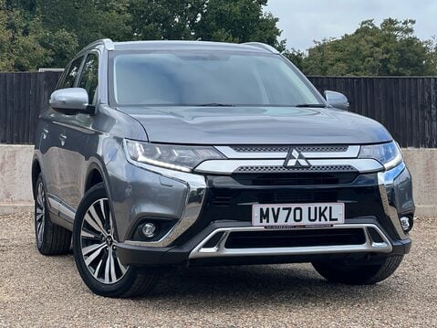 Mitsubishi Outlander EXCEED 1