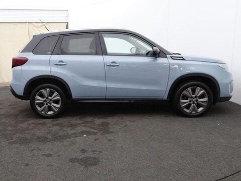 Suzuki Vitara SZ-T BOOSTERJET MHEV 4