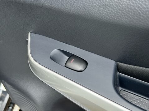 Nissan Navara DCI N-GUARD SHR DCB 35