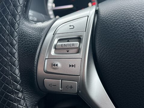 Nissan Navara DCI N-GUARD SHR DCB 24