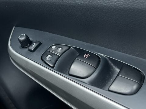 Nissan Navara DCI N-GUARD SHR DCB 26