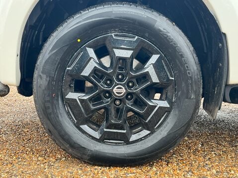 Nissan Navara DCI N-GUARD SHR DCB 4