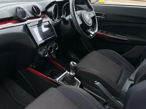 Suzuki Swift SPORT BOOSTERJET MHEV 9