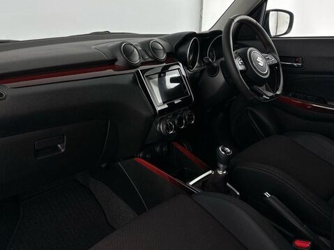 Suzuki Swift SPORT BOOSTERJET MHEV 9