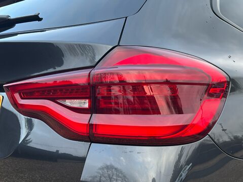 BMW Ix3 PREMIER EDITION PRO 19