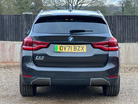 BMW Ix3 PREMIER EDITION PRO 8