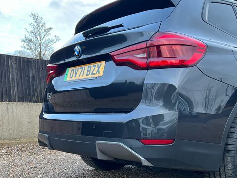 BMW Ix3 PREMIER EDITION PRO 18