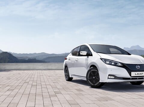 Nissan LEAF Shiro