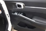 Kia Sorento 2.2 CRDi Vision SUV 5dr Diesel DCT AWD Euro 6 (s/s) (190 bhp) 32