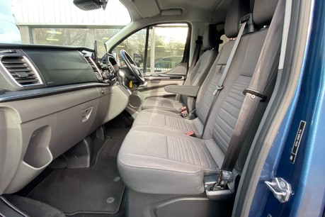 Ford Tourneo 2.0 320 EcoBlue Titanium Auto Euro 6 (s/s) 5dr (8 Seats) 61