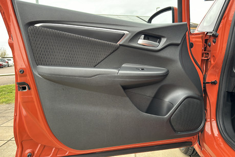 Honda Jazz Jazz 1.3 i-VTEC EX Navi Hatchback 5dr Petrol CVT Euro 6 (s/s) (102 ps) 31