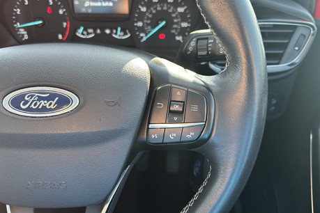 Ford Fiesta 1.1 Zetec Navigation 3dr 17