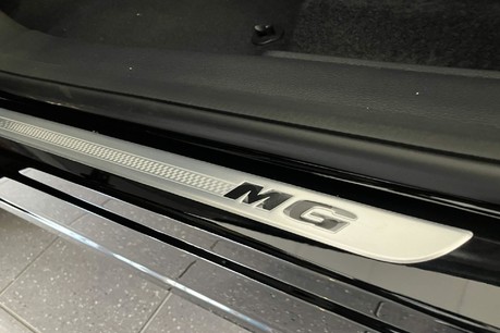 MG HS 1.5 T-GDI 16.6 kWh Trophy SUV 5dr Petrol Plug-in Hybrid Auto Euro 6 (s/s) ( 8