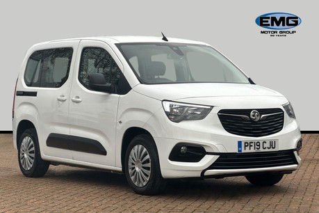 Vauxhall Combo Life 1.5 Turbo D BlueInjection Design Auto Euro 6 (s/s) 5dr 1