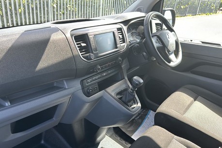 Vauxhall Vivaro 1.5 Turbo D 2900 Dynamic L1 H1 Euro 6 (s/s) 6dr 9