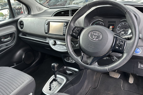 Toyota Yaris 1.5 VVT-h Icon Tech Hatchback 5dr Petrol Hybrid E-CVT Euro 6 (s/s) (100 ps) 8