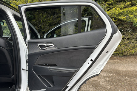 Kia Sportage 1.6 h T-GDi GT-Line S SUV 5dr Petrol Hybrid Auto Euro 6 (s/s) (226 bhp) 29