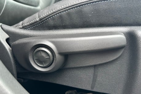 Vauxhall Astra 1.4i Turbo Elite Nav Hatchback 5dr Petrol Manual Euro 6 (150 ps) 34