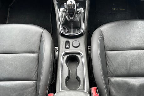 Vauxhall Astra 1.4i Turbo Elite Nav Hatchback 5dr Petrol Manual Euro 6 (150 ps) 41