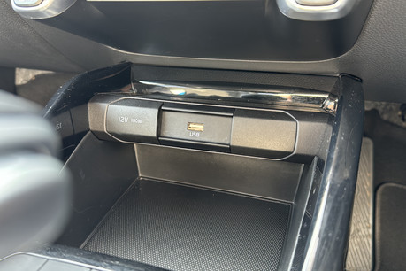 Kia Stonic 1.0 T-GDi MHEV Connect SUV 5dr Petrol Hybrid DCT Euro 6 (s/s) (118 bhp) 22