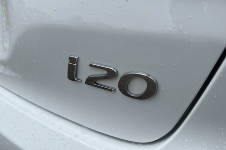 Hyundai i20 1.2 Play Hatchback 5dr Petrol Manual Euro 6 (s/s) (84 ps) 39