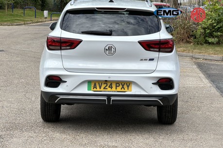 MG ZS TROPHY CONNECT 5