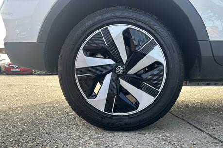 MG ZS EV TROPHY L/R AUTO 7