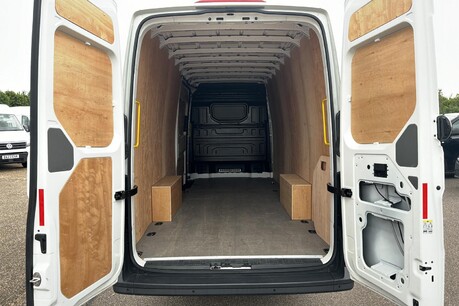 Volkswagen Crafter 2.0 TDI CR35 Trendline Maxi Panel Van FWD XLWB High Roof Euro 6 (s/s) 5dr 17