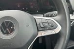 Volkswagen Golf 1.5 TSI STYLE 17