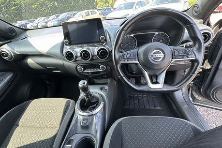 Nissan Juke 1.0 DIG-T N-Connecta Euro 6 (s/s) 5dr 9