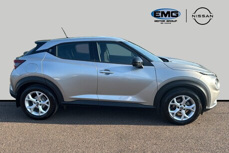 Nissan Juke 1.0 DIG-T Acenta Euro 6 (s/s) 5dr 3