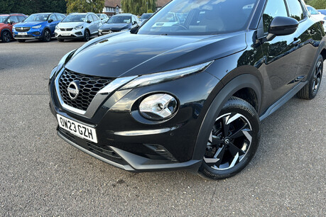 Nissan Juke 1.0 DIG-T N-Connecta DCT Auto Euro 6 (s/s) 5dr 33