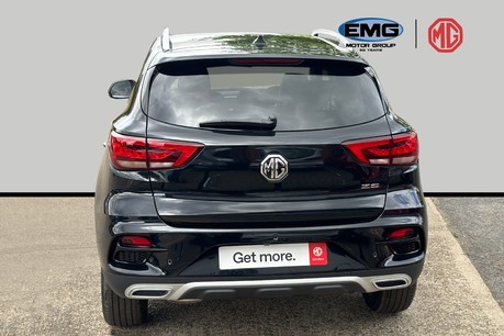 MG ZS EXCLUSIVE T-GDI 5