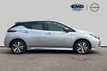 Nissan LEAF 40kWh Acenta Auto 5dr 3