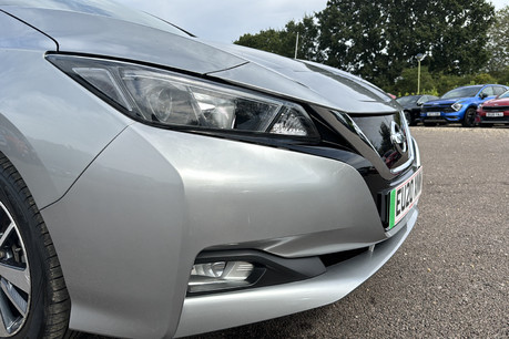 Nissan LEAF 40kWh Acenta Auto 5dr 31