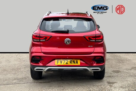 MG ZS EXCLUSIVE T-GDI 5