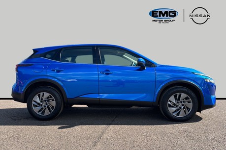 Nissan Qashqai 1.3 DIG-T MHEV Acenta Premium XTRON Euro 6 (s/s) 5dr 3