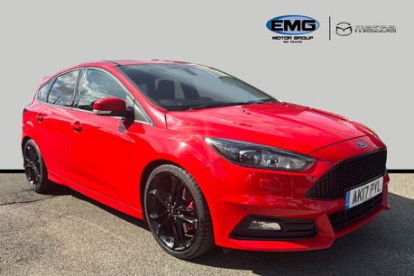 Ford Focus 2.0 ST-3 TURBO 1