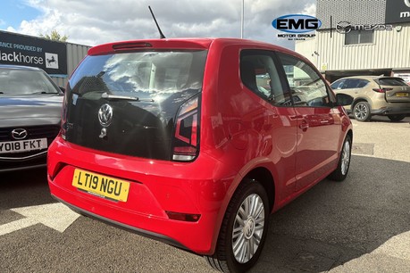 Volkswagen Up 1.0 TECH EDITION 6