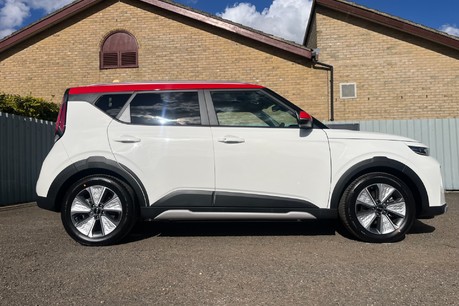 Kia Soul 64kWh Explore SUV 5dr Electric Auto (201 bhp) 2